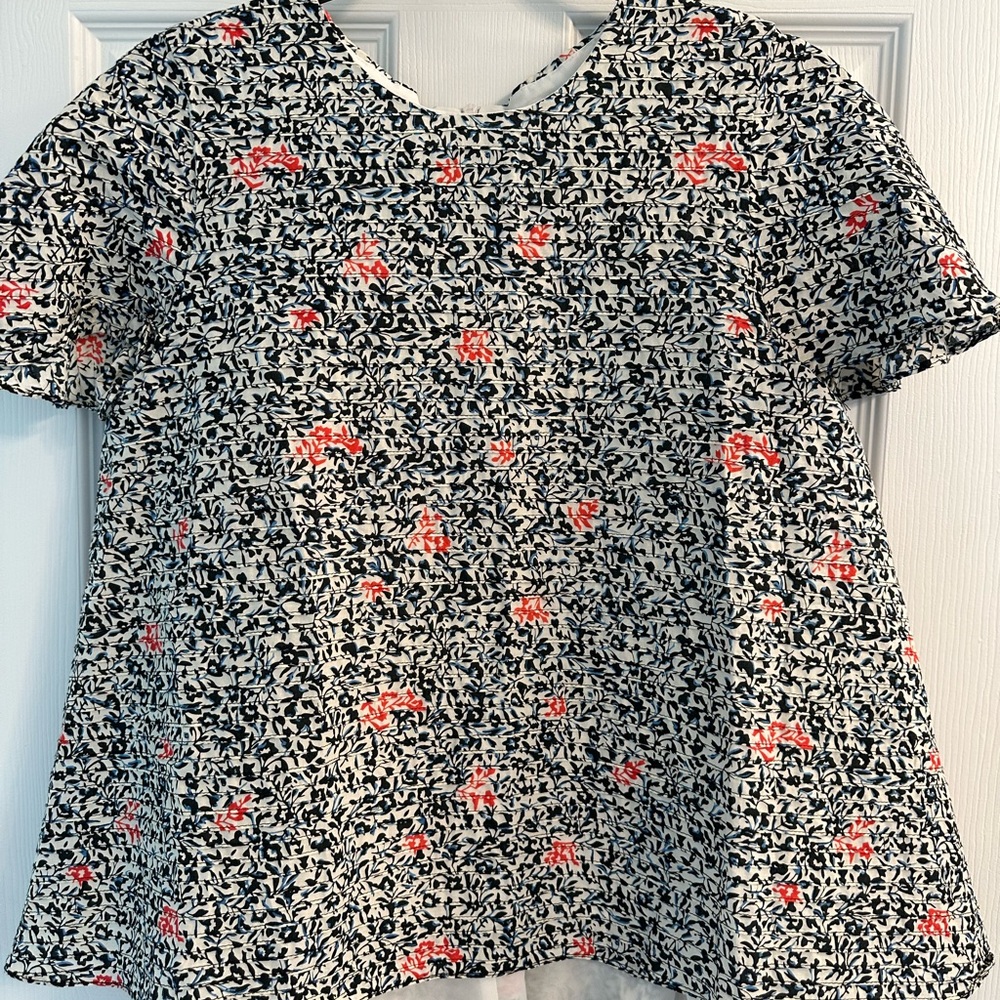 Balenciaga.silk cotton/silk top.  Beautiful, lined, and in excellent condition.